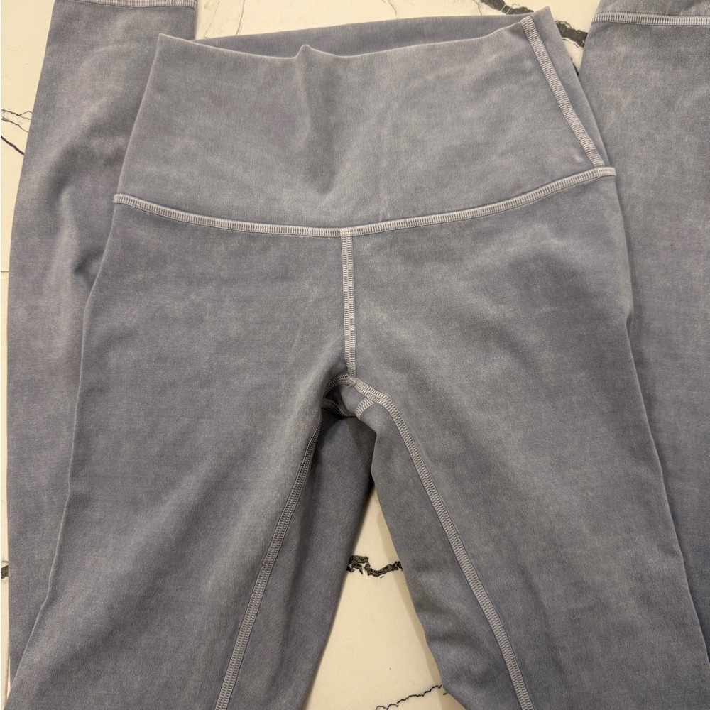 Lululemon Align Leggings - Picture 5 of 5